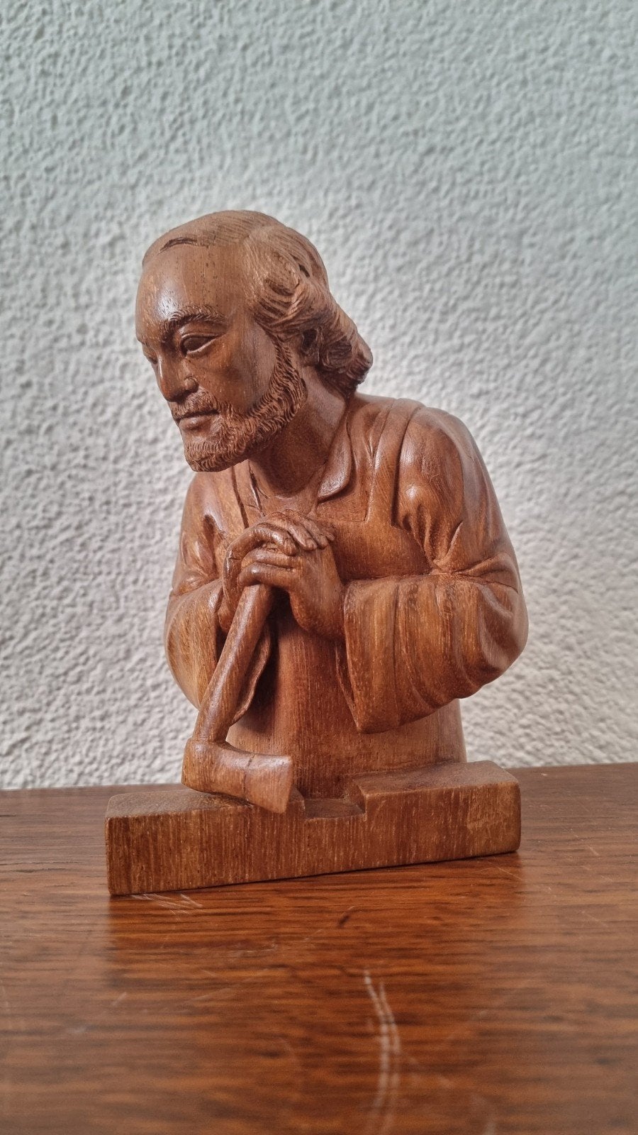 Houtsnijwerk beeldje  Bali Indonesië gesigneerd Ketut Alon, Antiek en Kunst, Ophalen of Verzenden