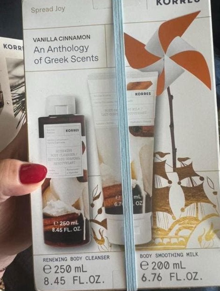 Korres Vanilla & Cinnamon body cleanser+body smoothing milk, Ophalen of Verzenden, Nieuw, Gehele gezicht