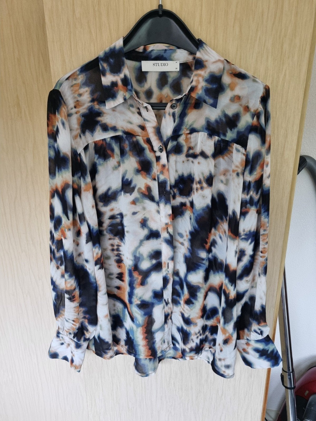 Nieuwe only blouse maat m 38 blauw crème, Kleding | Dames, Maat 38/40 (M), Only, Blauw, Nieuw