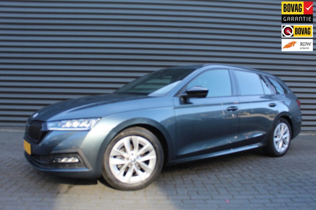 Skoda Octavia Combi 1.0 TSI Sport Business, Auto's, Gebruikt, Euro 6, Origineel Nederlands, 3 cilinders
