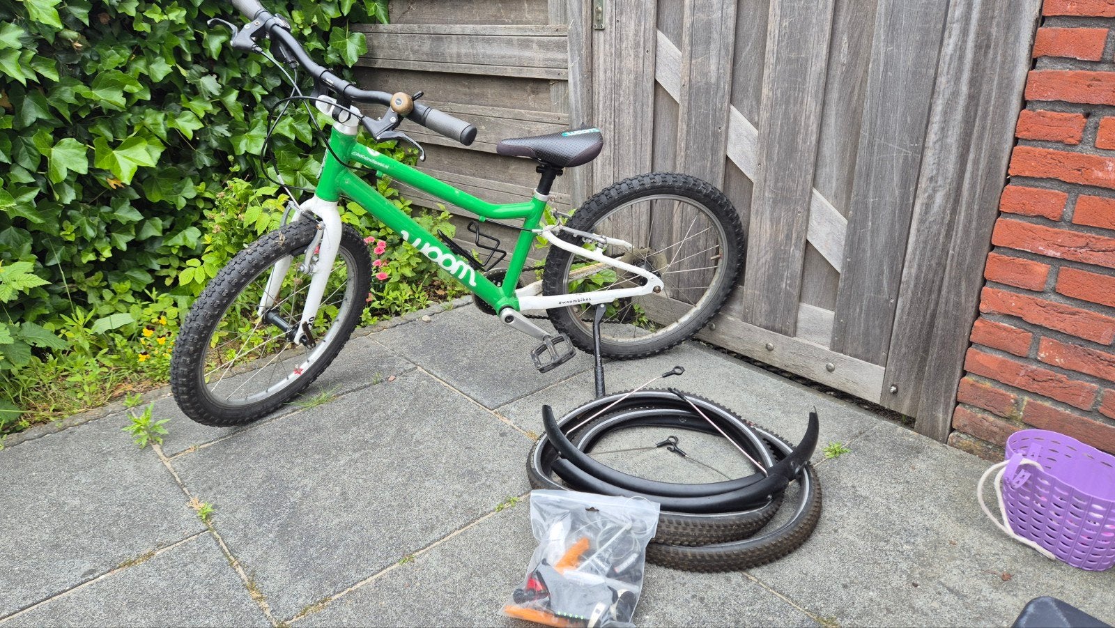 Woom 4 kinderfiets groen, Fietsen en Brommers, Fietsen | Kinderfietsjes, Ophalen, Gebruikt, Overige merken