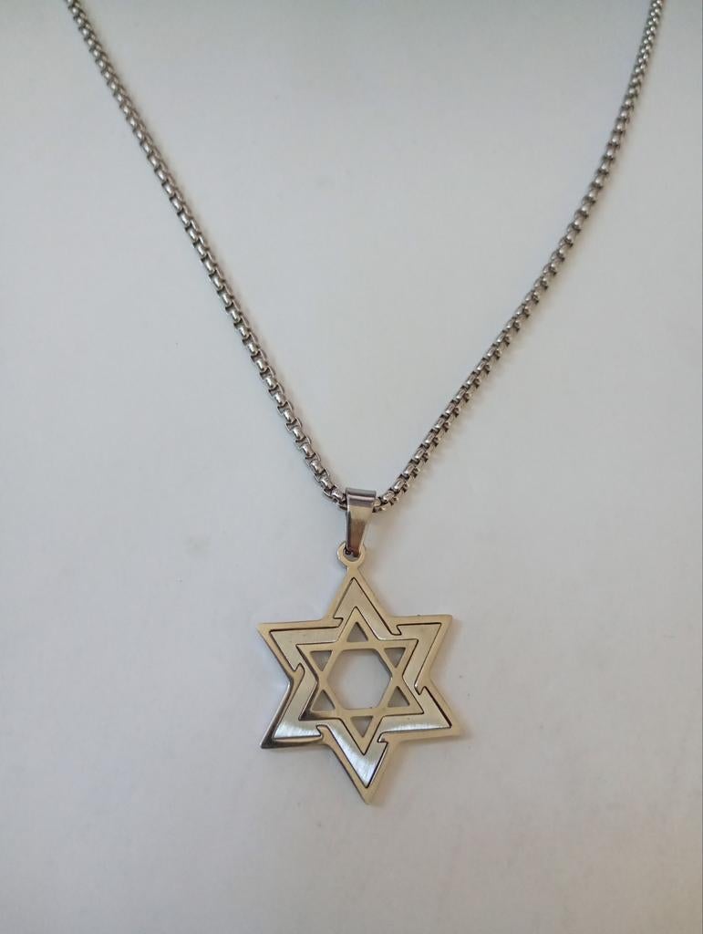 Zilverkleurige davidster plus ketting nieuw, Ophalen of Verzenden, Nieuw, Zilver, Overige materialen