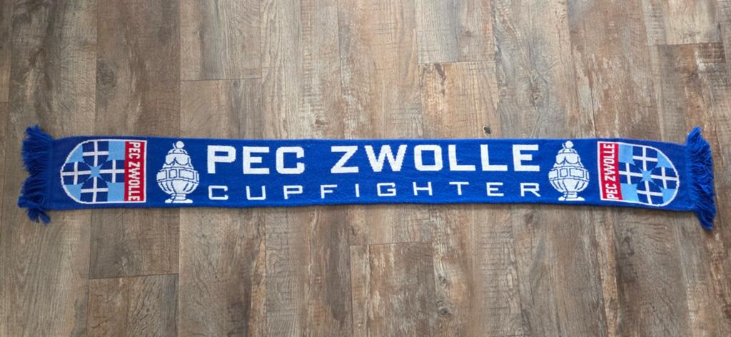 Sjaal PEC Zwolle, Verzamelen, Sportartikelen en Voetbal, Ophalen of Verzenden, Zo goed als nieuw, Overige binnenlandse clubs, Vaantje of Sjaal