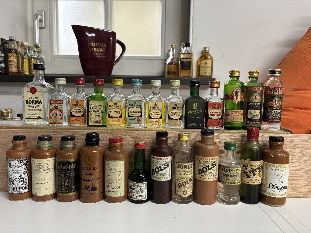 Lot van 25 Vintage Jenever miniaturen, Ophalen of Verzenden, Gebruikt, Overige typen