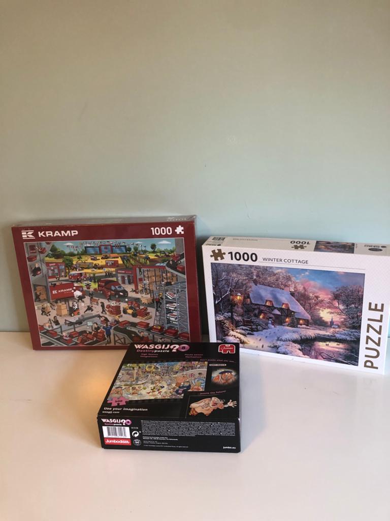 Diverse legpuzzels: Kramp, Winter Cottage, Wasgij, Ophalen of Verzenden, 500 t/m 1500 stukjes, Gebruikt, Legpuzzel