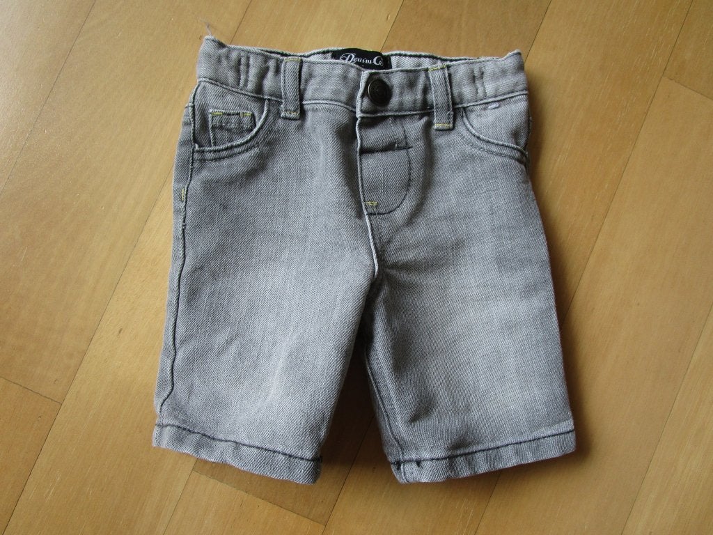 Grijze korte spijkerbroek maat 74, Kinderen en Baby's, Babykleding | Maat 74, Broekje, Denim Co, Ophalen of Verzenden, Zo goed als nieuw