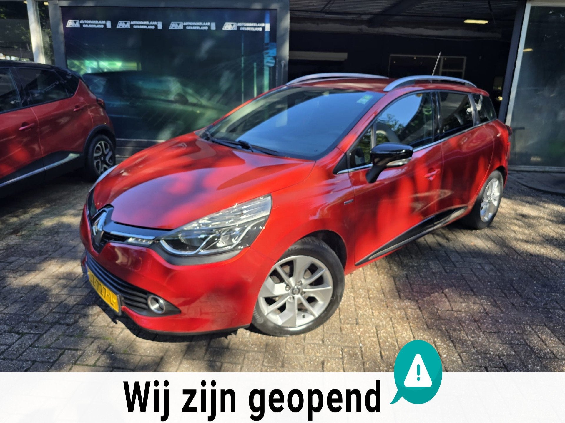Renault Clio Estate 0.9 TCe Limited | 1E EIGENAAR |3/6 OF 12, Auto's, Voorwielaandrijving, Stof, Gebruikt, Euro 6