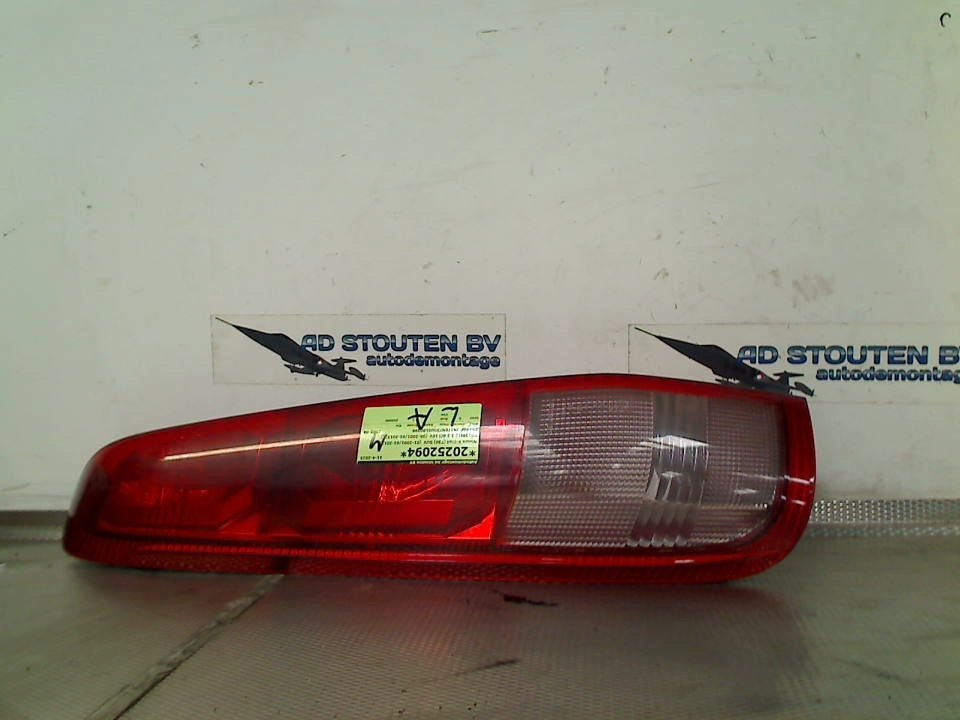 Achterlicht Links Nissan X-Trail (T30) (2003-12/2013-01), Gebruikt, Germany@nissan-services.eu, Kronenweg 38, Wesseling 50389, , Duitsland