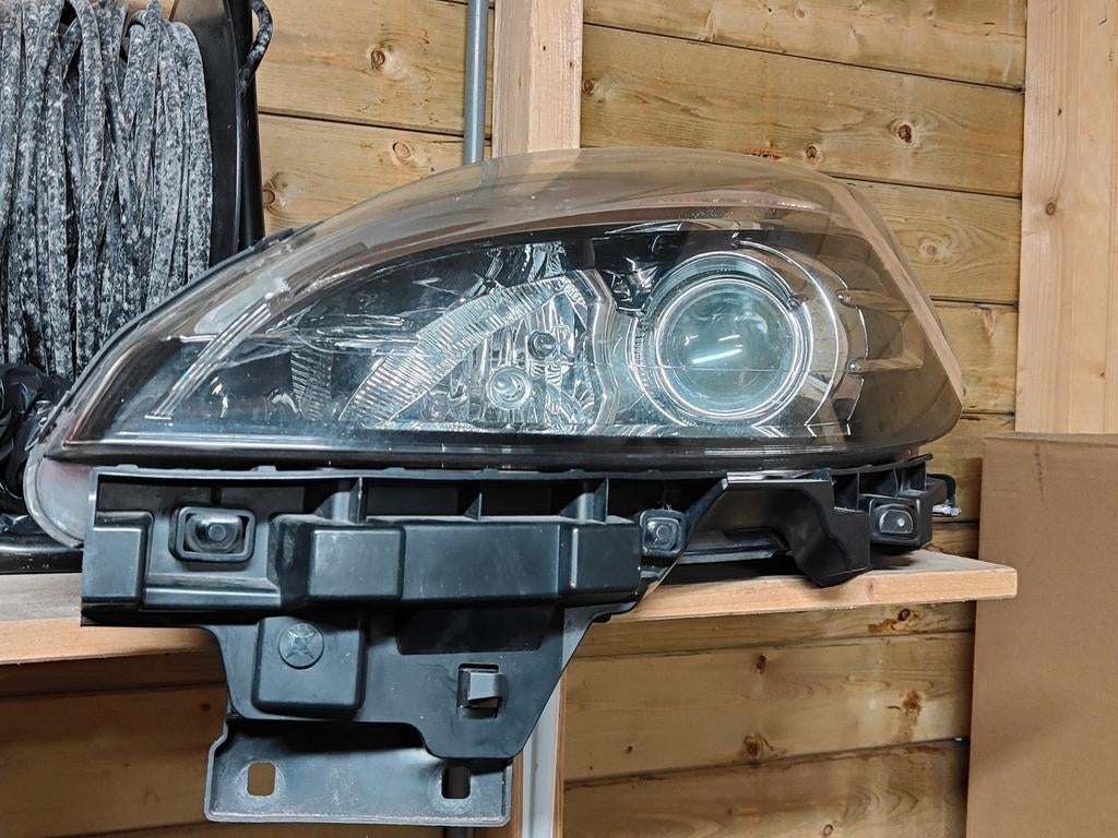 Kristal Heldere Rechter koplamp Renault (Grand) Scenic III, Auto-onderdelen, Verlichting, Ophalen of Verzenden, Gebruikt, Renault