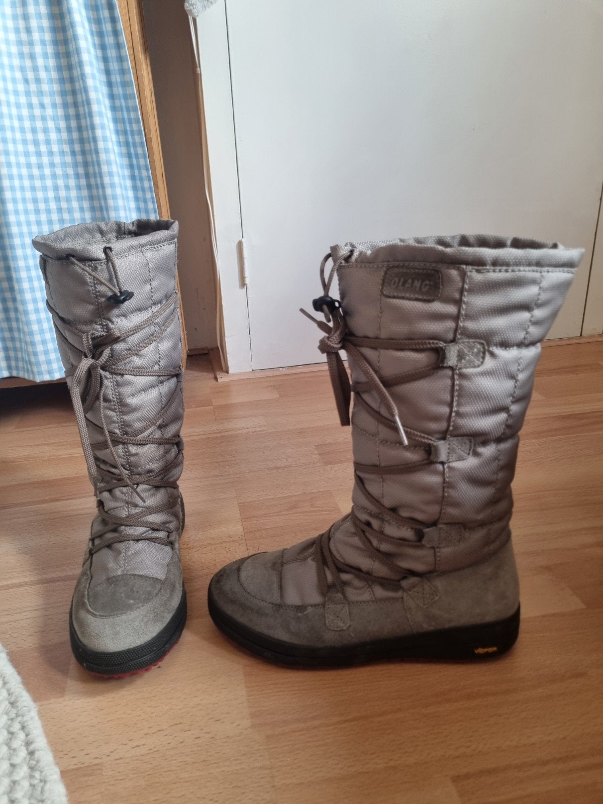 Olang Snowboots Maat 40 - Grijs - Zo goed als nieuw, Kleding | Dames, Olang, Snowboots, Ophalen of Verzenden, Zo goed als nieuw