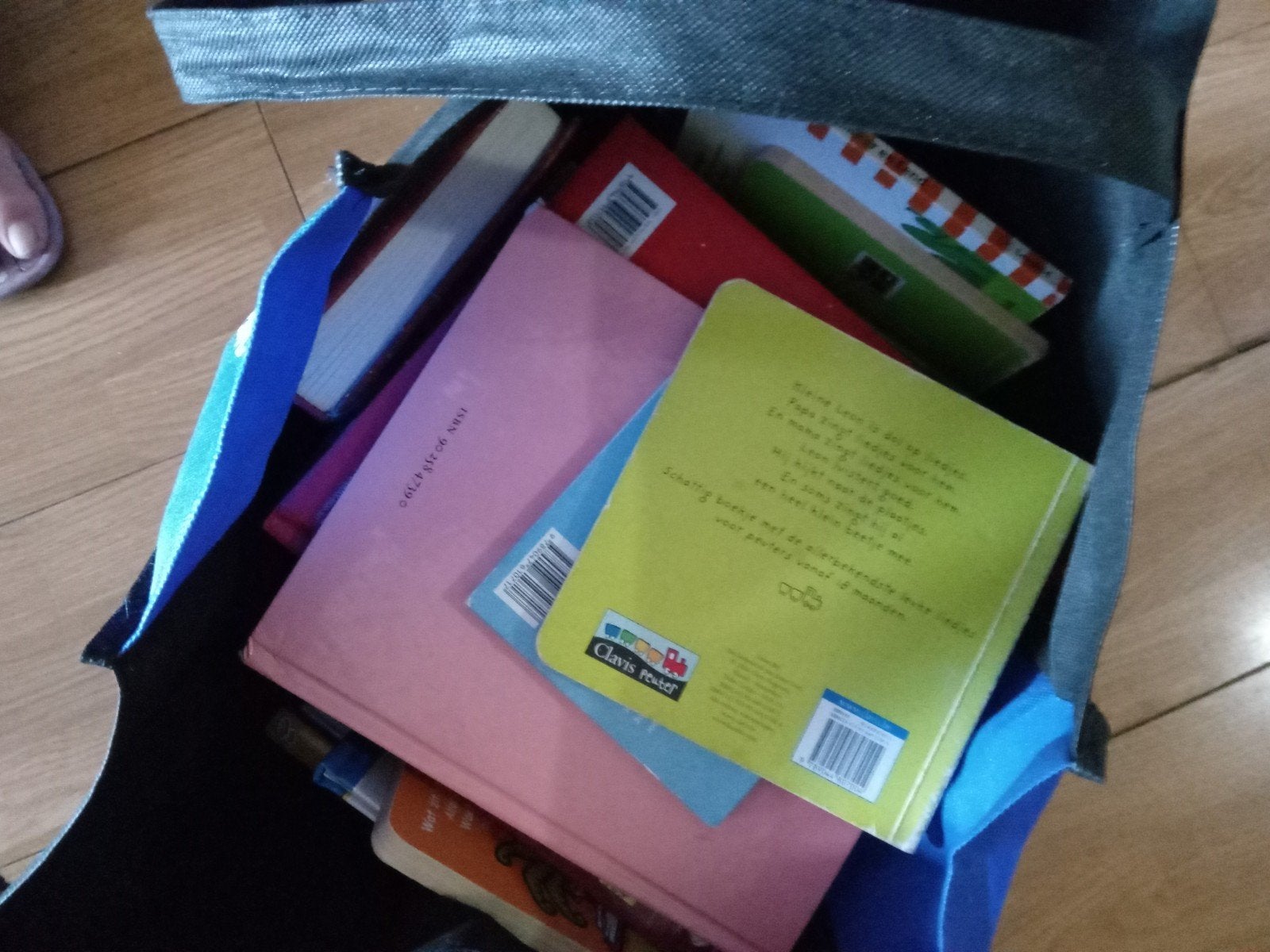 DIVERSE KINDERBOEKEN DIVERSE LEEFTIJD MOET WEG, Boeken, Ophalen, Gelezen, Fictie algemeen
