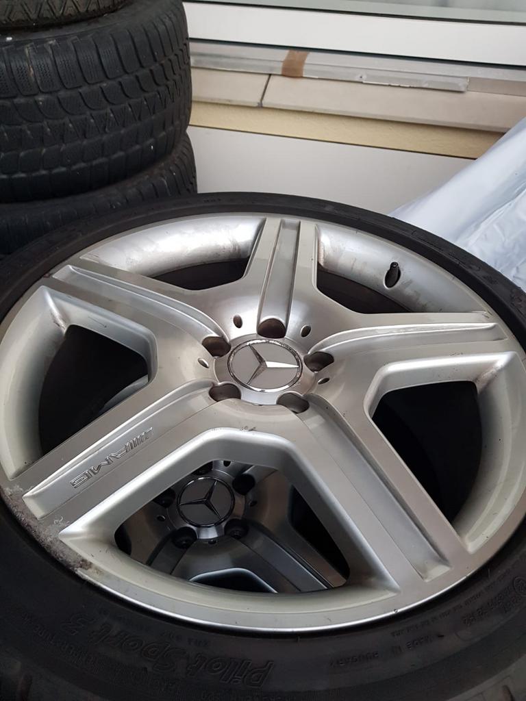 Mercedes-Benz AMG  255/40 R19, Auto-onderdelen, Banden en Velgen, Gebruikt, 255 mm, Banden en Velgen, Winterbanden