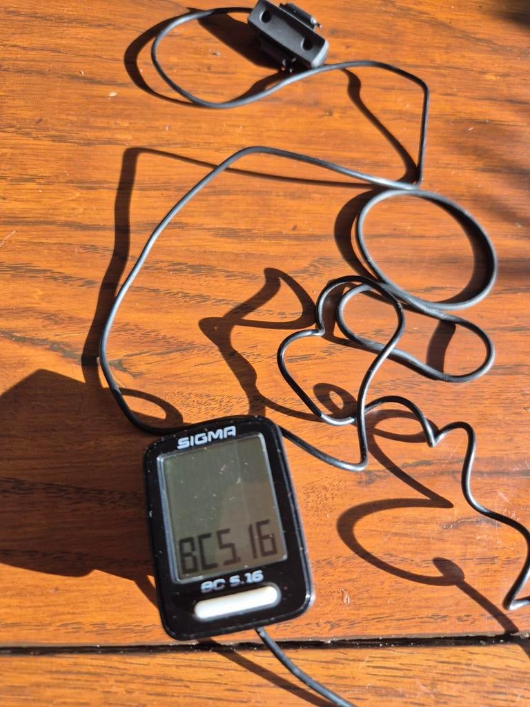 Sigma bedraade fietscomputer, Fietsen en Brommers, Ophalen of Verzenden