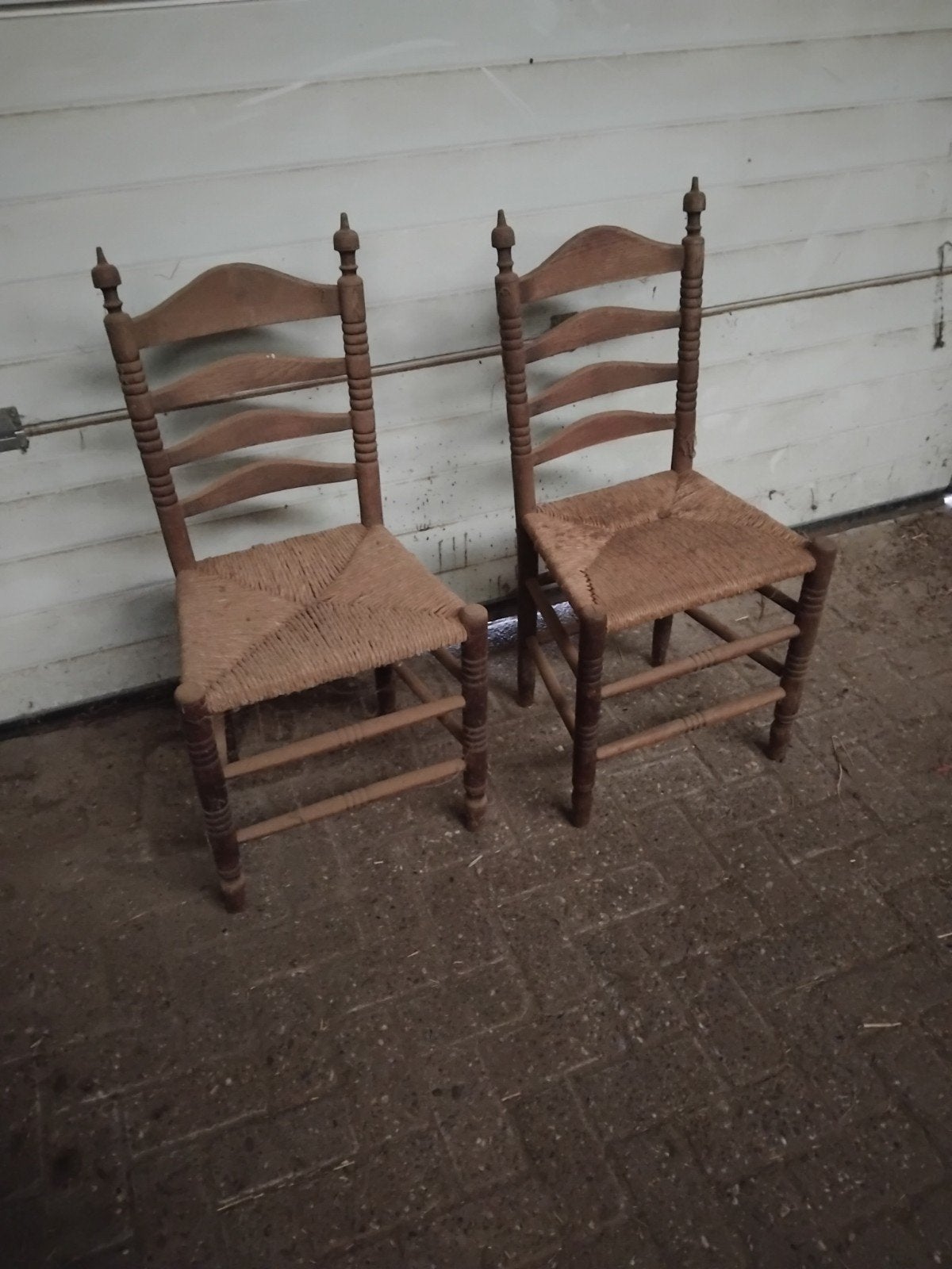 Set van 4 vintage houten stoelen met rieten zitting, Ophalen of Verzenden
