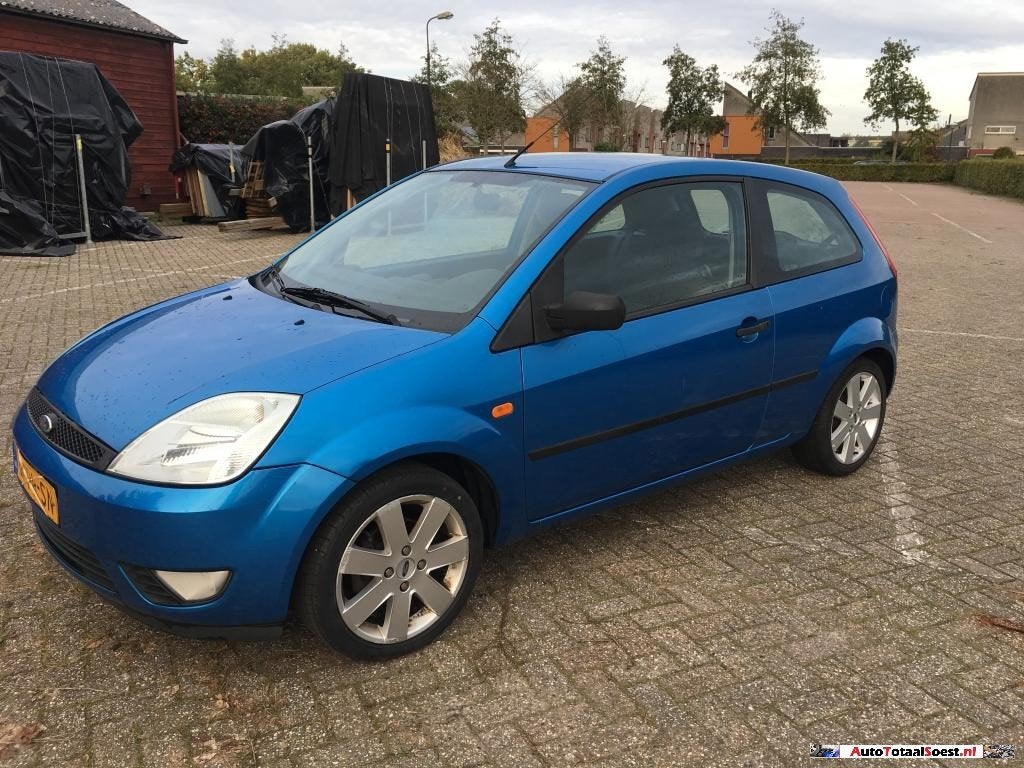 Ford FIESTA VERKOCHT!, 1299 cc, Zwart, 4 cilinders, Blauw