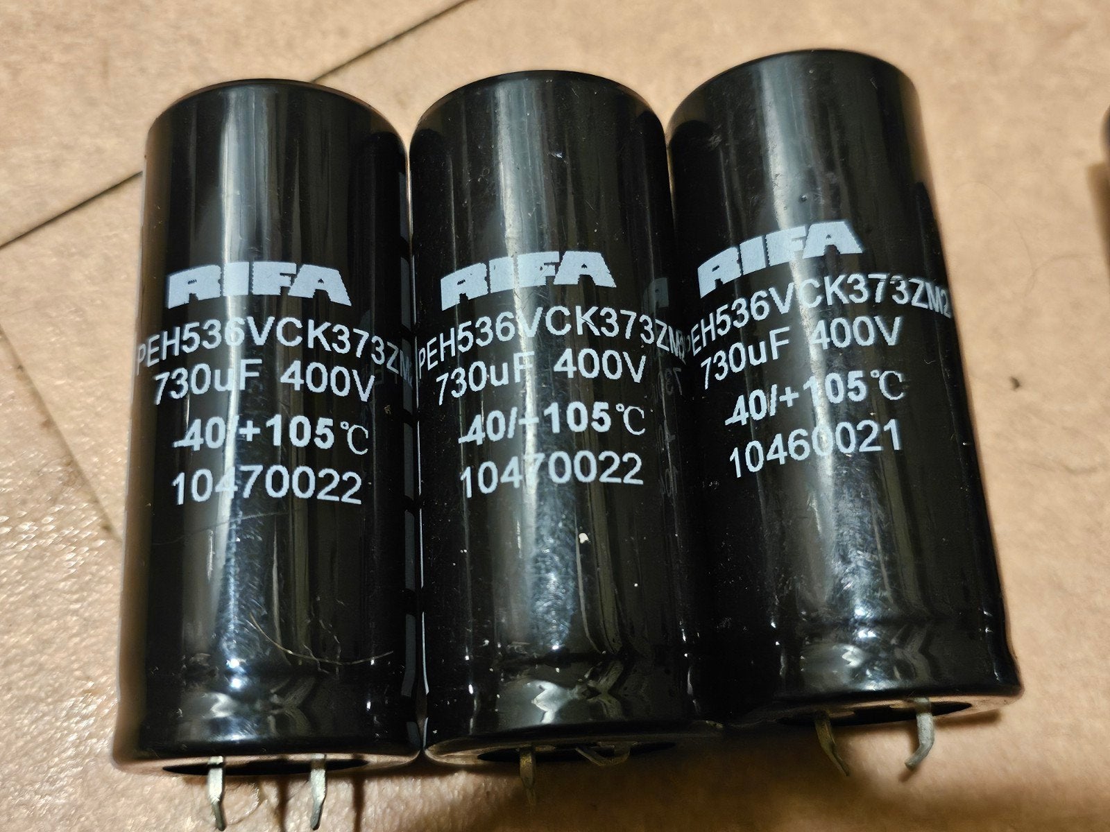730uF 400V rifa, Ophalen of Verzenden