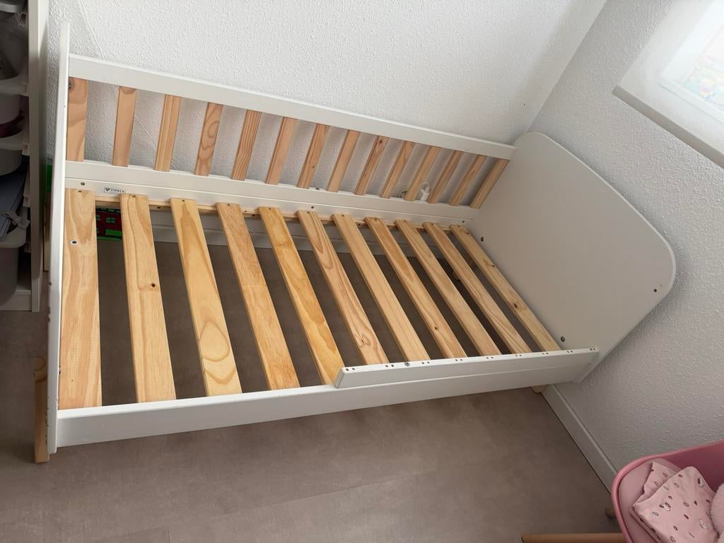 Kleuter bed gebruikt 140x70, Ophalen of Verzenden, Zo goed als nieuw, 180 cm of meer, 85 tot 100 cm