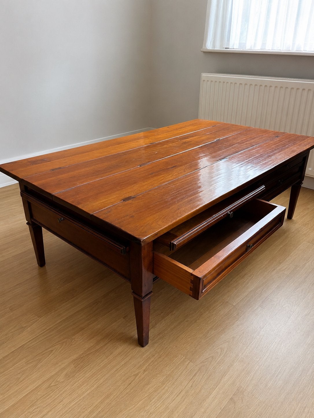Antieke salontafel met lades - massief hout, Antiek en Kunst, Antiek | Meubels | Tafels, Ophalen
