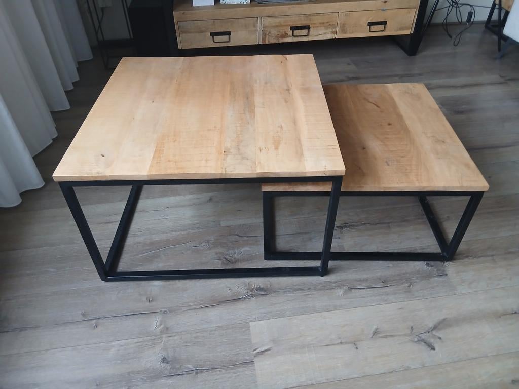 Set van 2 mango houten salontafels - vierkant, 50 tot 100 cm, Vierkant, 50 tot 100 cm, Zo goed als nieuw
