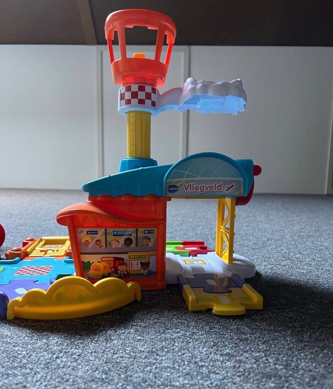 VTech Toet Toet Auto's Vliegveld Speelset, Ophalen, Zo goed als nieuw, 2 tot 4 jaar