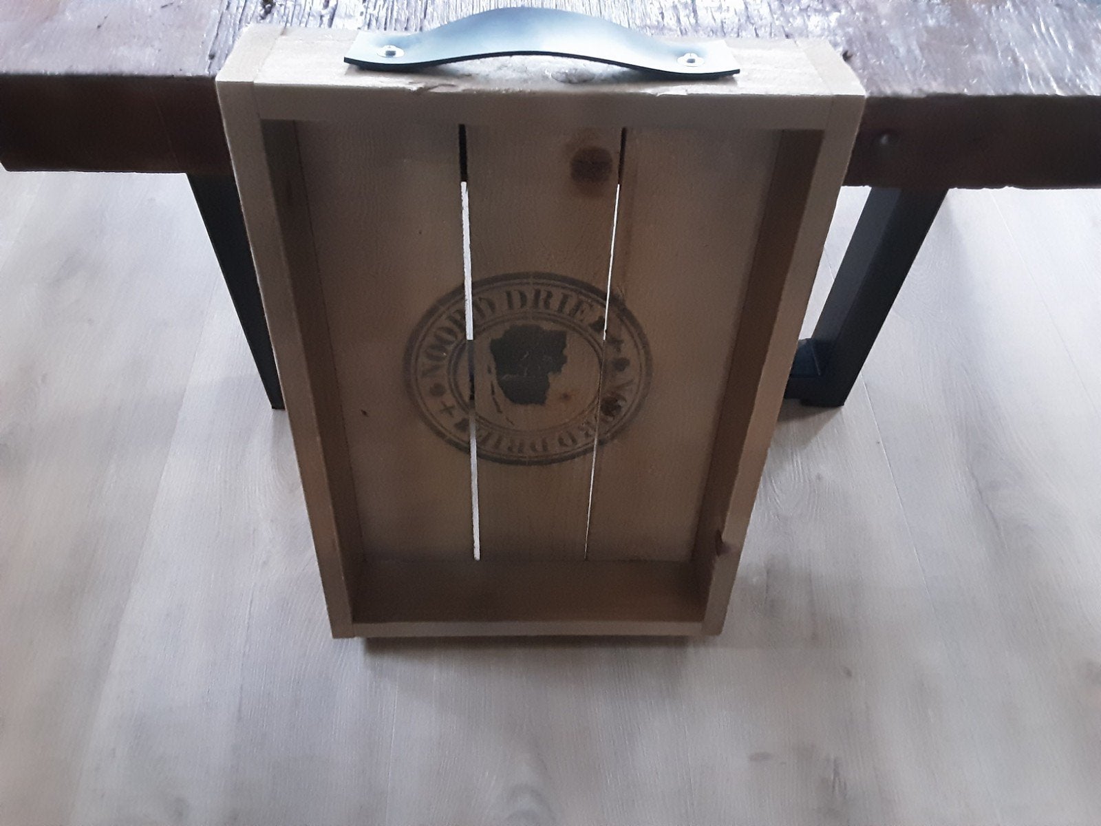 houten kistje, Ophalen