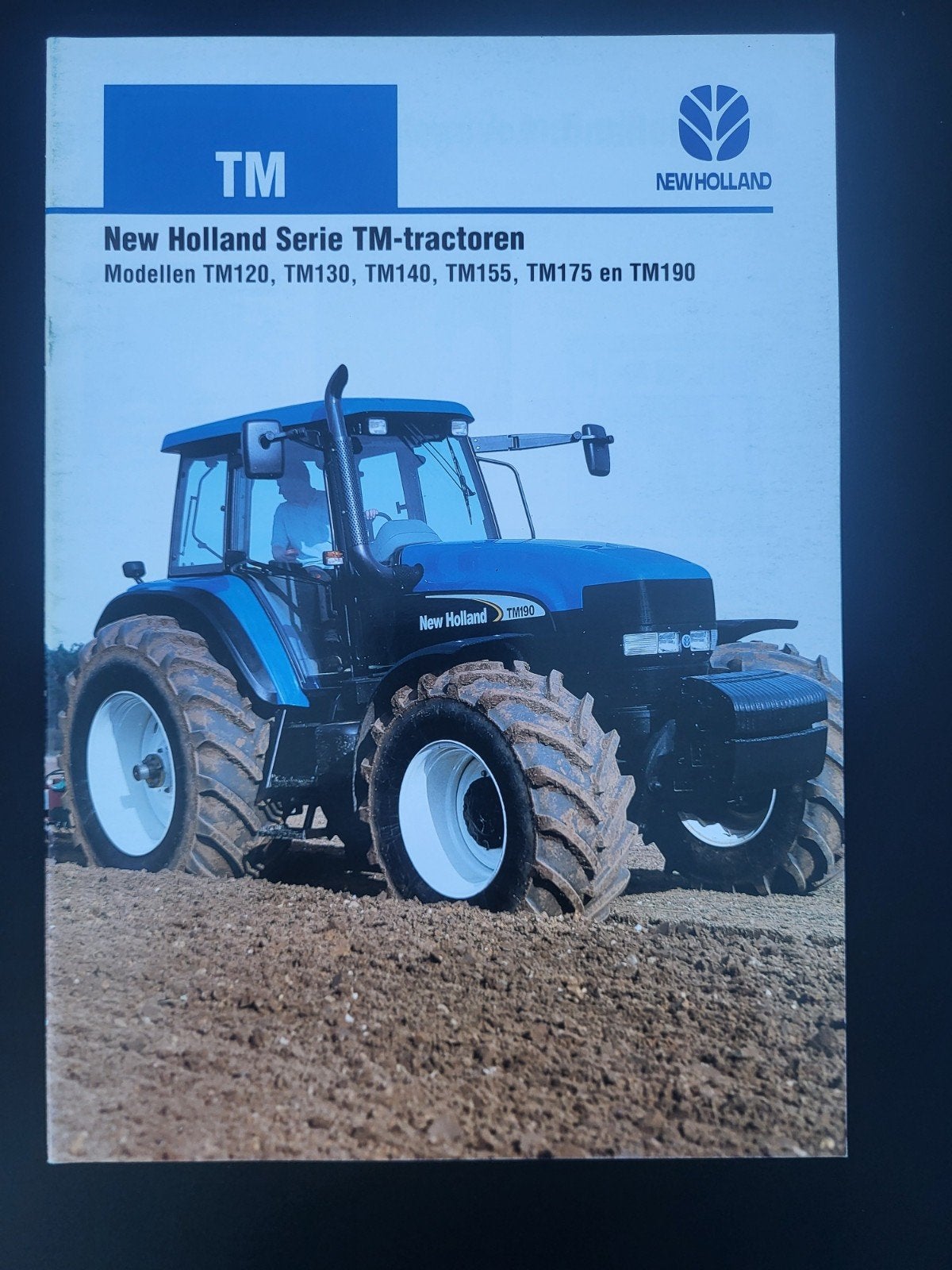 tractor folder New Holland TM serie tractoren, Boeken, Ophalen of Verzenden, Zo goed als nieuw