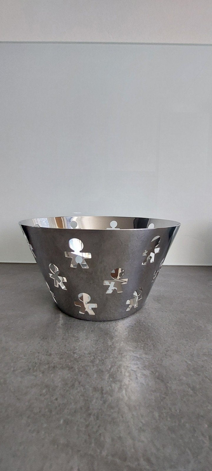Alessi Girotondo fruitschaal, Schaal, Rond, Ophalen of Verzenden, Zo goed als nieuw