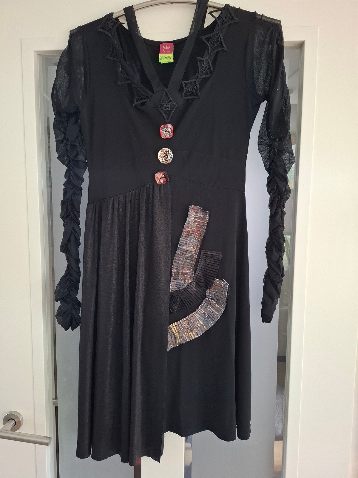 Zwarte jurk XL Save the Queen, unieke details, lange mouwen, Kleding | Dames, Zwart, Maat 46/48 (XL) of groter, Zo goed als nieuw