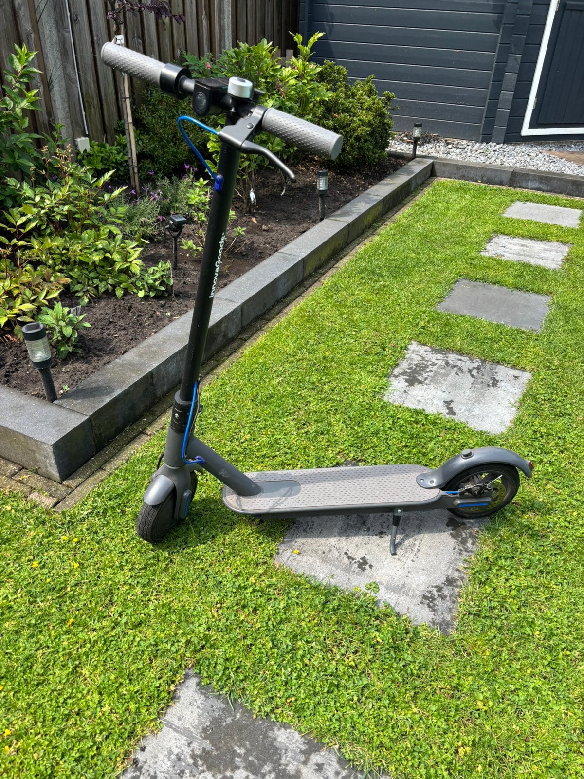 Electrische step, Fietsen en Brommers, Steps, Ophalen, Zo goed als nieuw, Elektrische step (E-scooter)