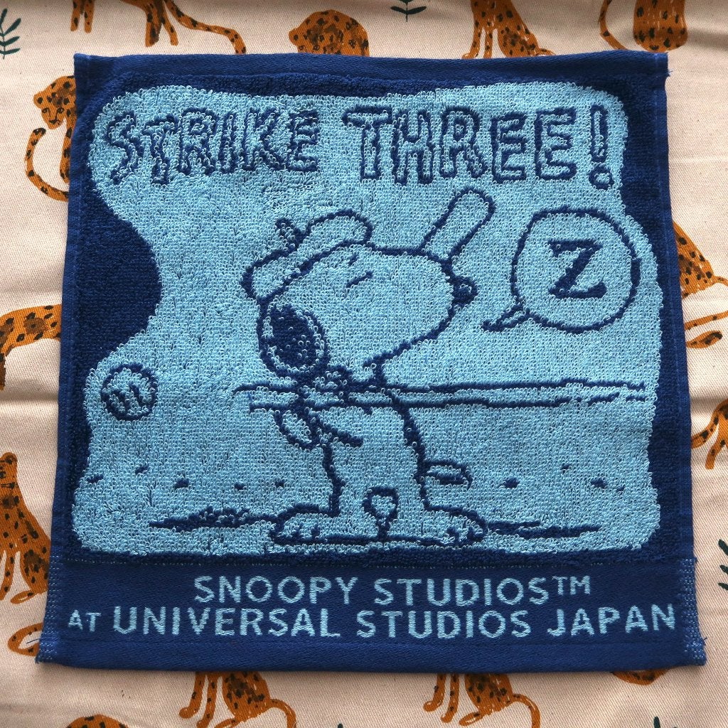 Snoopy Peanuts Strips Handdoekje van Universal Studios Japan, Verzenden, Snoopy, Nieuw, Overige typen