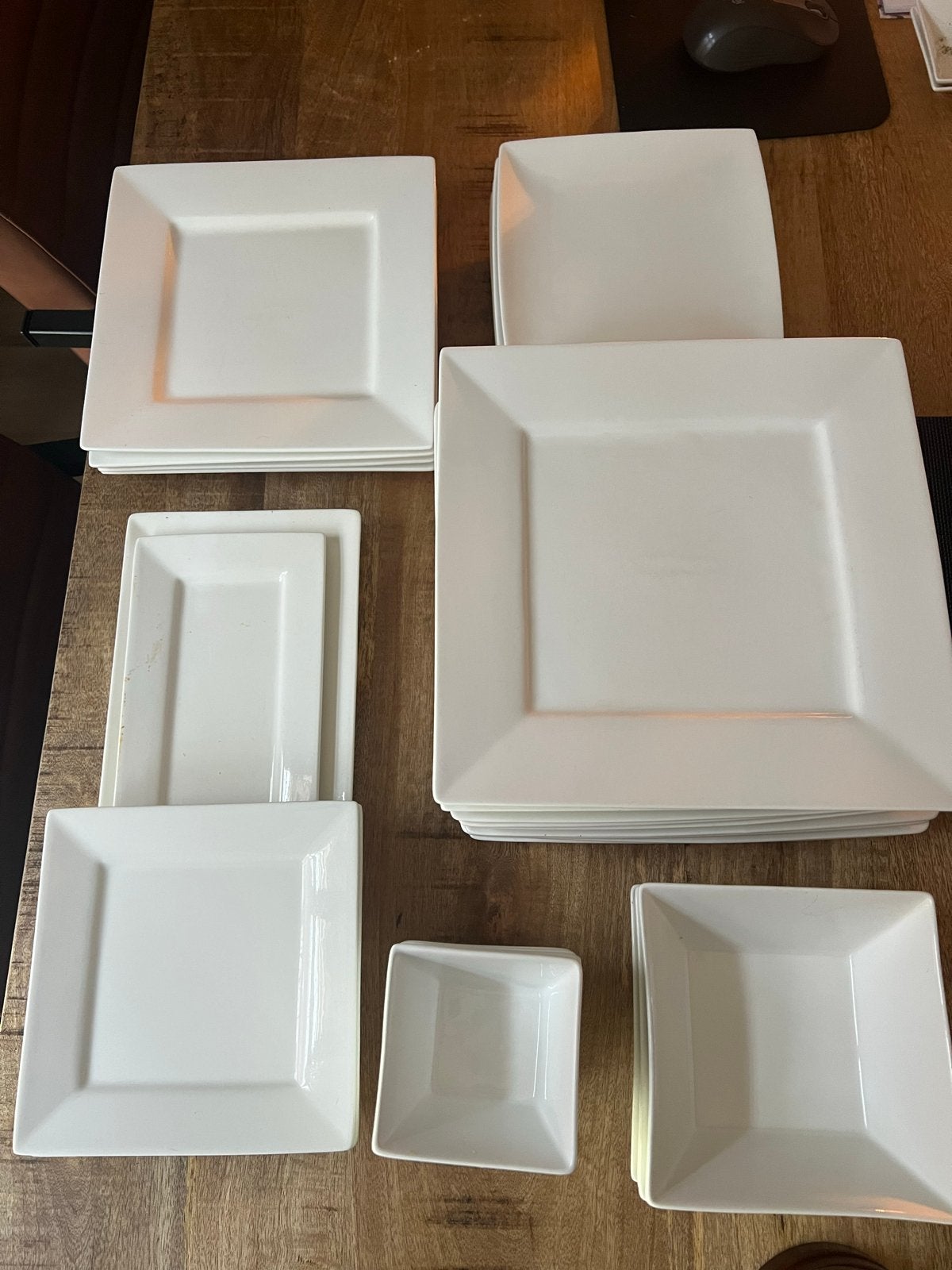 Wit vierkant servies - Borden, kommen en schalen, Huis en Inrichting, Ophalen, Gebruikt, Overige merken, Keramiek