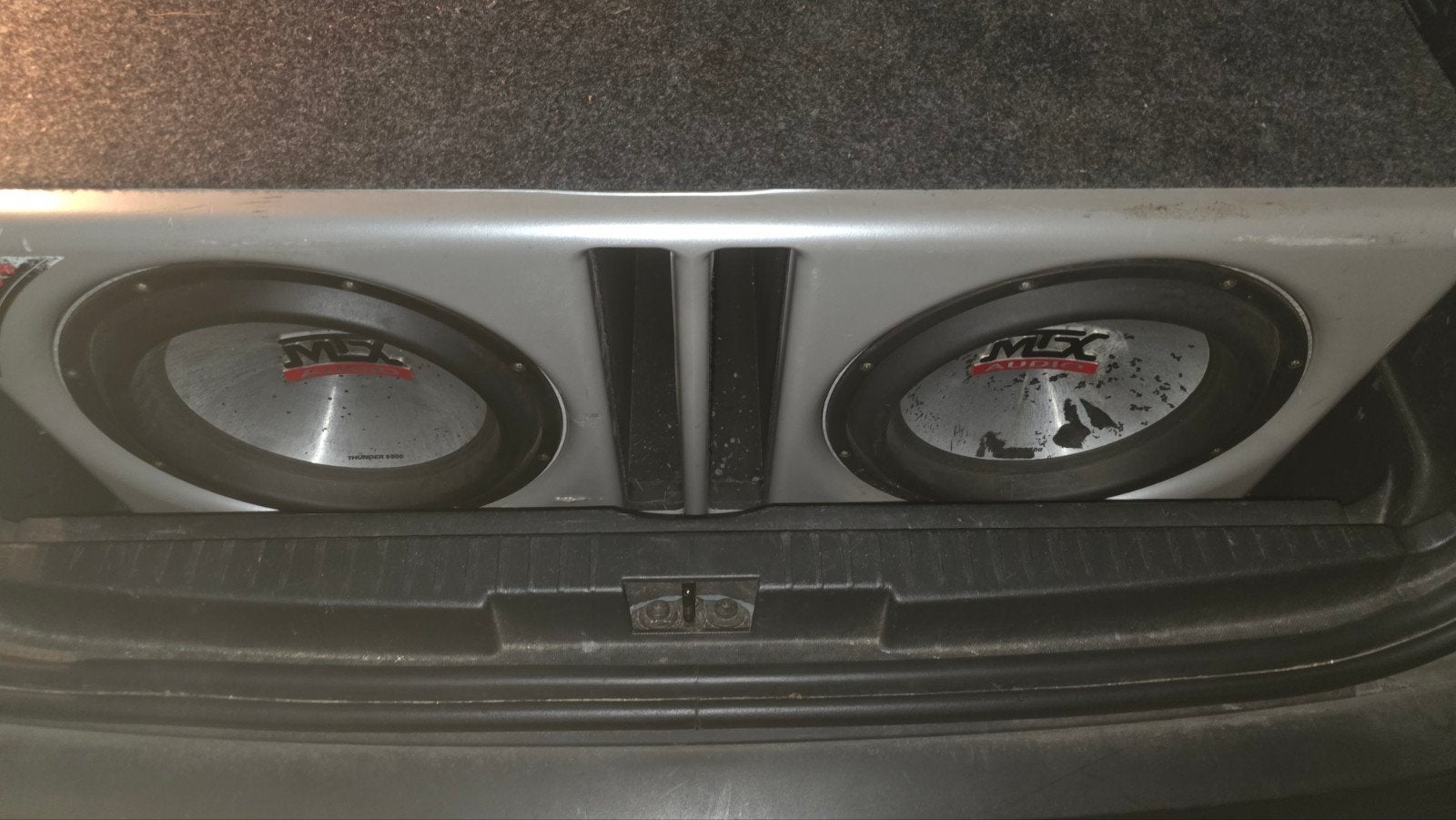 mtx thunder 9500 2 x 12 inch subwoofers 2000 watt rms, Ophalen, Gebruikt