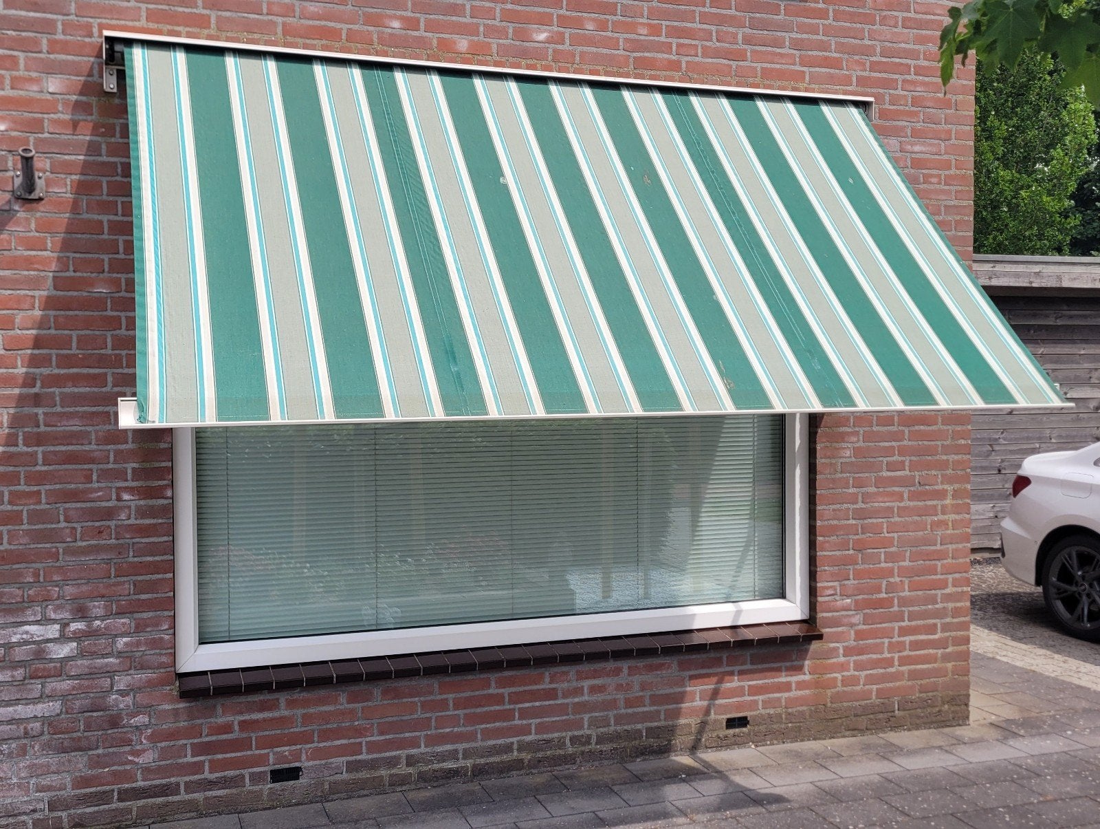 Zonnescherm 290 cm met draadloze afstandsbediening, Ophalen, Gebruikt, Elektrisch, 250 cm tot 450 cm