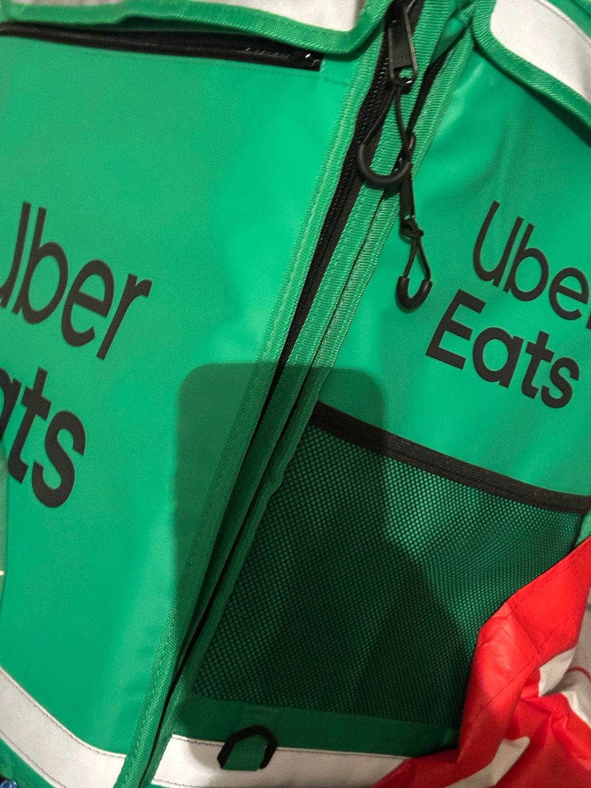 Uber Eats bezorgtas en fietshelm, Ophalen of Verzenden, Zo goed als nieuw, Overige maten, Heer of Dame