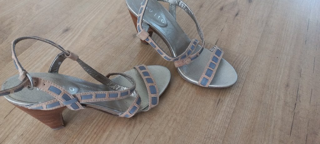 Invito leren sandalen – nieuw – maat 38 – €12,50, Overige kleuren, Nieuw, Invito, Sandalen of Muiltjes