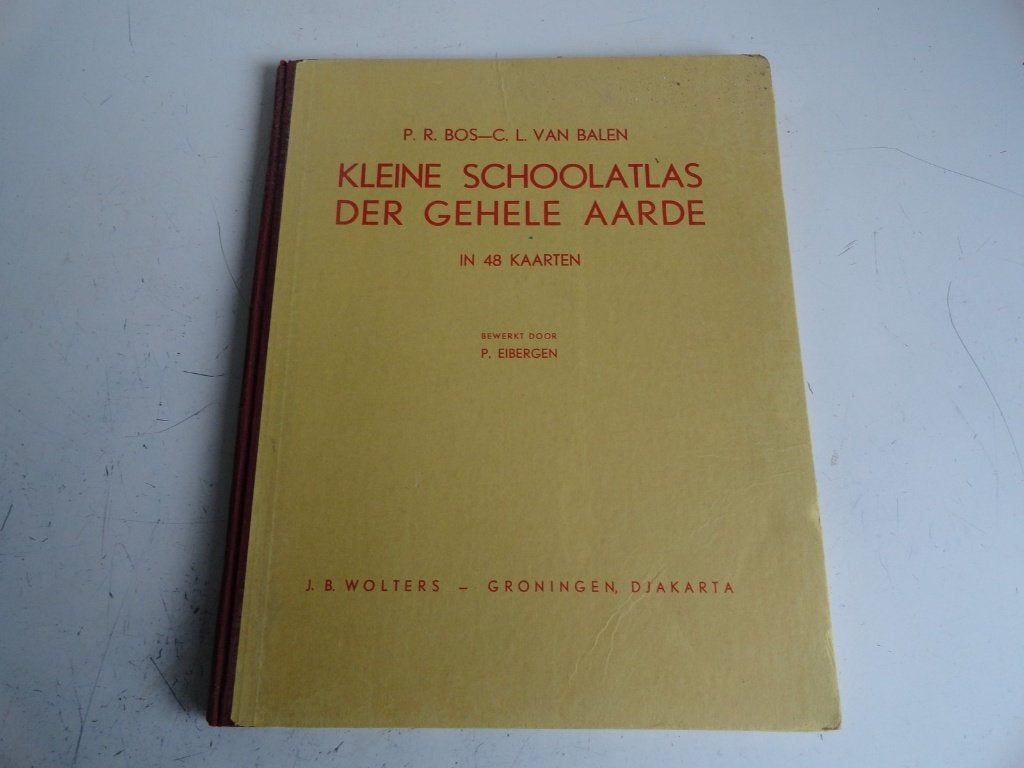 Kleine schoolatlas der gehele aarde 1952, Gelezen, Overige atlassen, Ophalen of Verzenden, 1800 tot 2000
