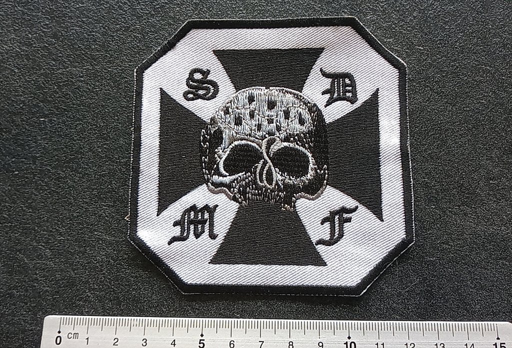 Black label society l mooie  patch b45--10 x 10 cm metal, Verzenden, Nieuw, Kleding