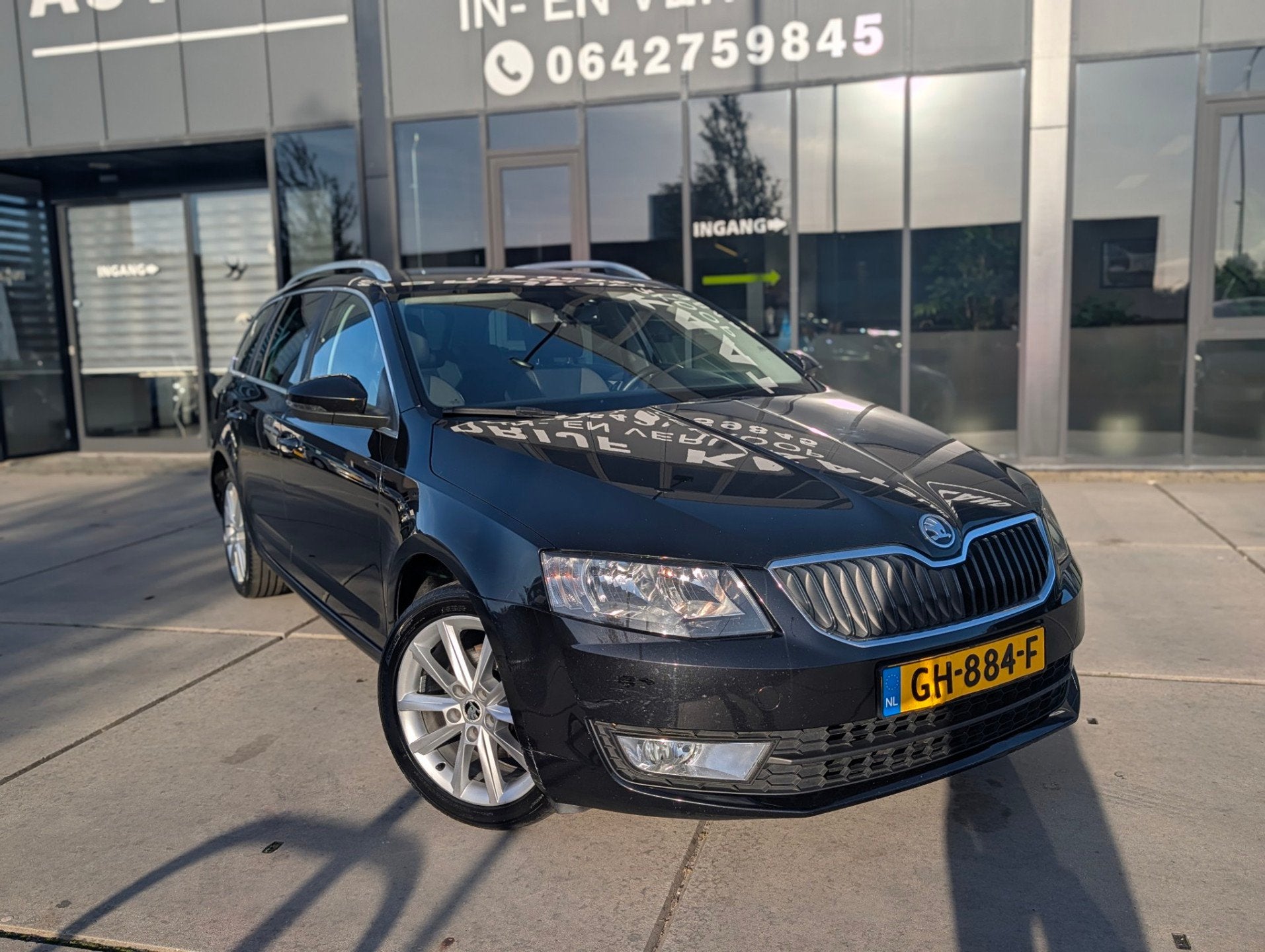 Skoda Octavia Combi 1.4 TSI G-TEC Ambition Businessline - Cr, Auto's, Voorwielaandrijving, Gebruikt, 4 cilinders, Leder en Stof