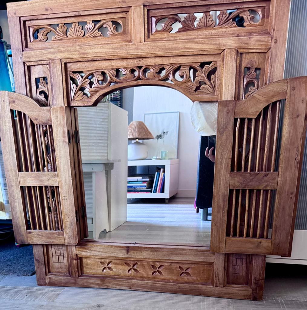 Mooie aparte spiegel met houten frame, Huis en Inrichting, Woonaccessoires | Spiegels, Ophalen, Gebruikt, 75 tot 100 cm, Minder dan 100 cm