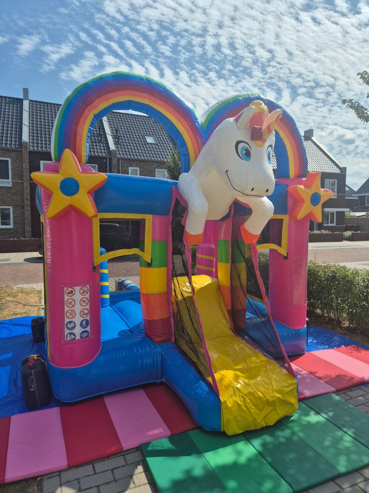 Unicorn springkussen huren — Springkamp, Ophalen, Zo goed als nieuw