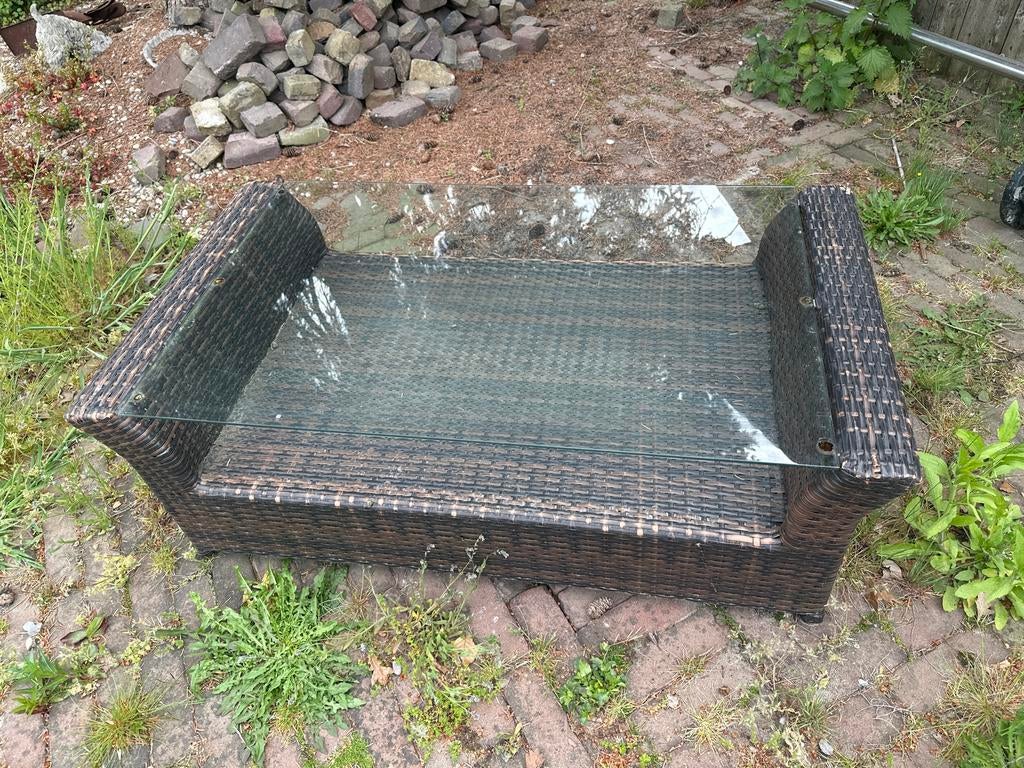 Wicker salontafel met glazen blad - 110x60x37 cm, Doe-het-zelf en Verbouw, Dakpannen en Dakbedekking, Ophalen, Zo goed als nieuw