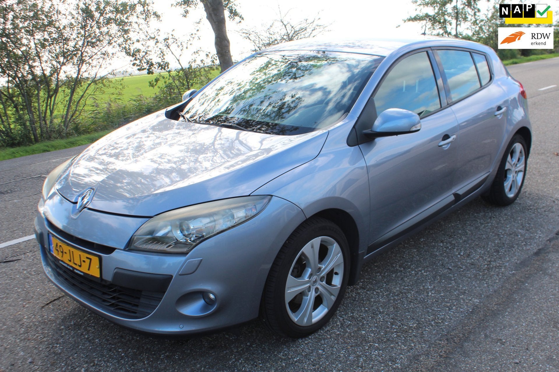 Renault Mégane 1.6 Dynamique // klima / cruise / navi //, Auto's, Stof, Gebruikt, Zwart, 4 cilinders