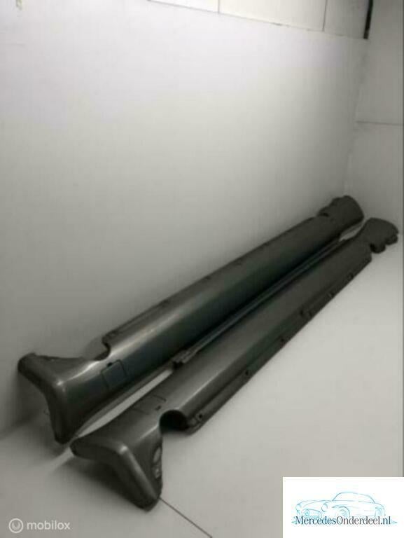w124 coupe dorpel side skirts kleur 199 w 124 ce sideskirt, Auto-onderdelen, Carrosserie en Plaatwerk, Ophalen, Gebruikt