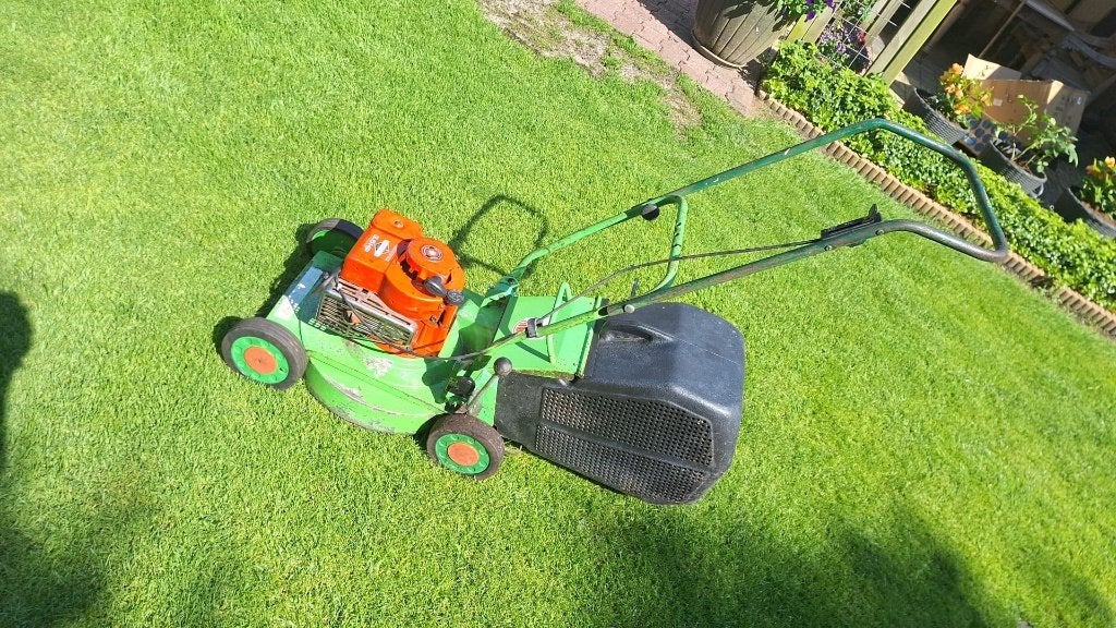 Brill grasmaaier met opvangbak, Tuin en Terras, Grasmaaiers, Ophalen, Cirkelmaaier, Gebruikt, Brill