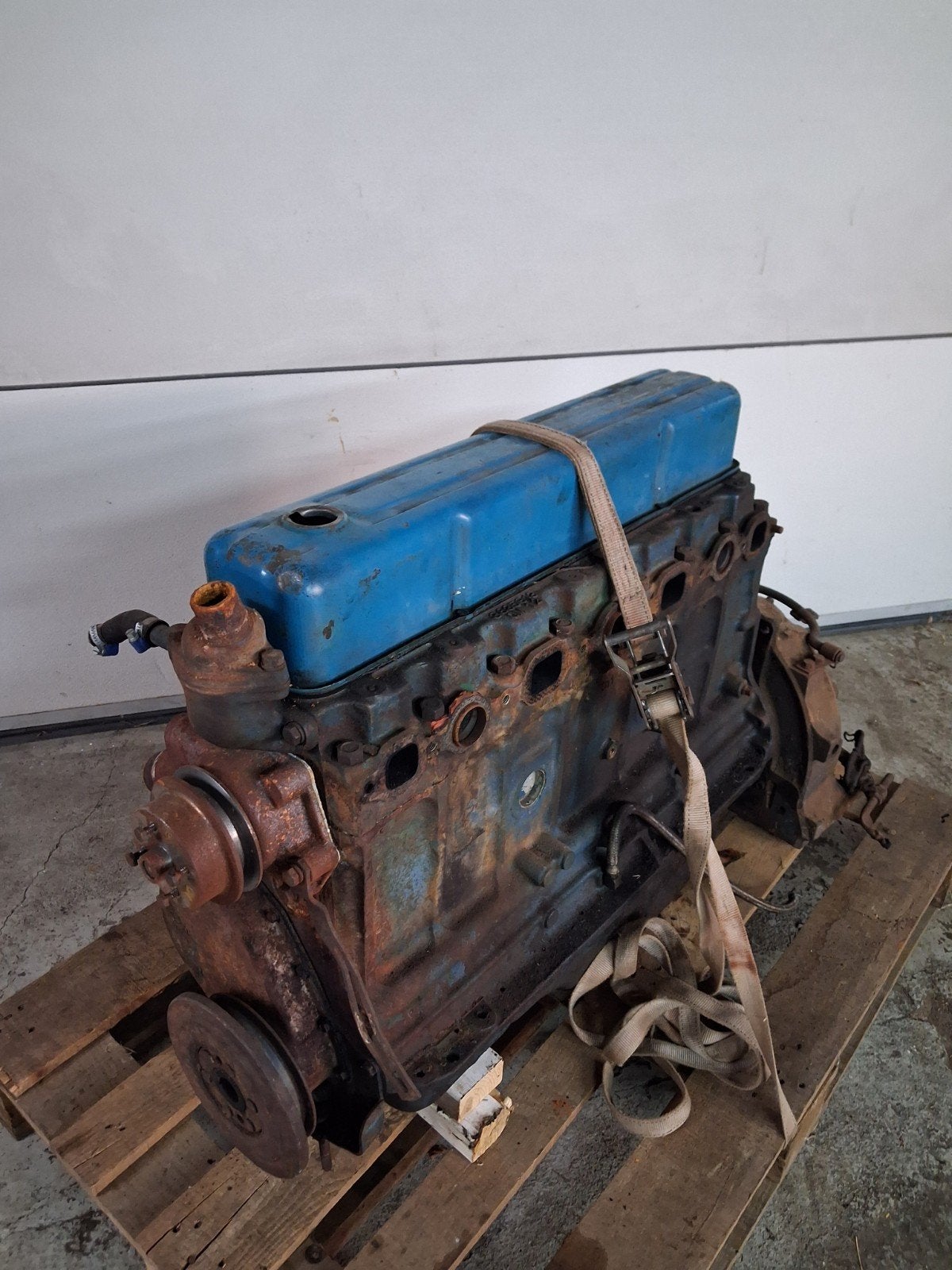 Chevrolet 235 cui inline 6 cilinder stovebolt 3100 3600, Ophalen, Chevrolet
