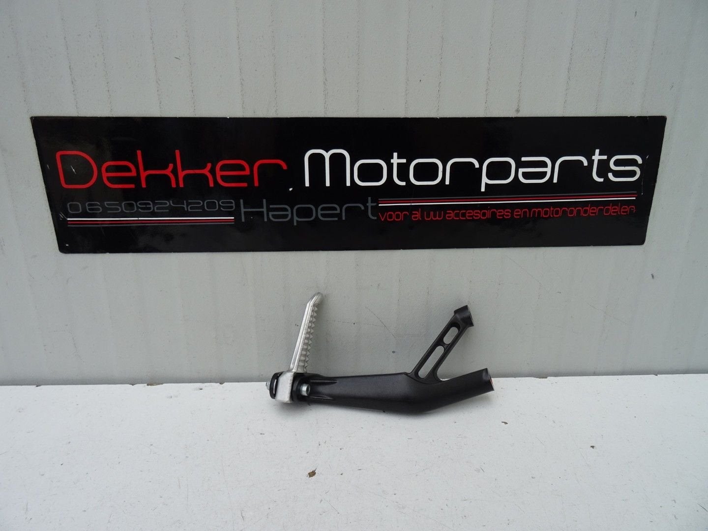 Rechter Achter Duo Voetsteun Yamaha YZF R6 2017-2018-2019 >, Motoren, Gebruikt, -, -, Ophalen of Verzenden