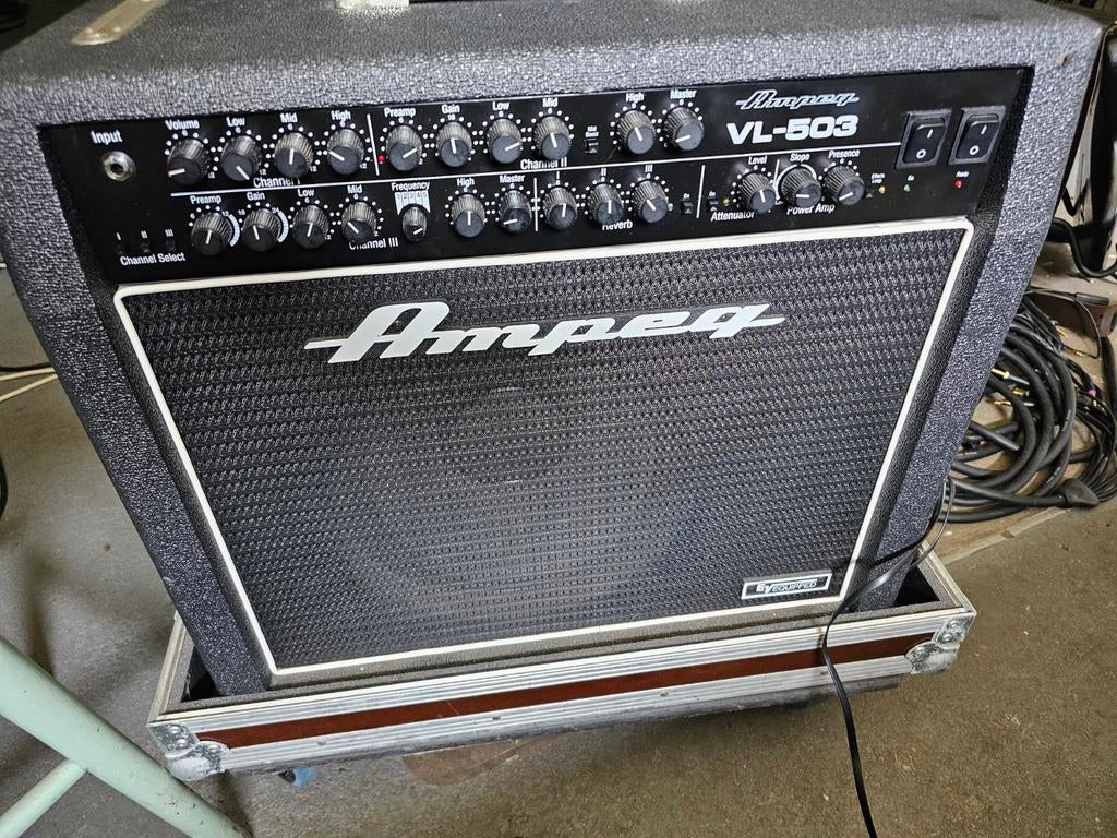 Ampeg VL503 3 kanaals buizen combo, Ophalen, Zo goed als nieuw, 50 tot 100 watt