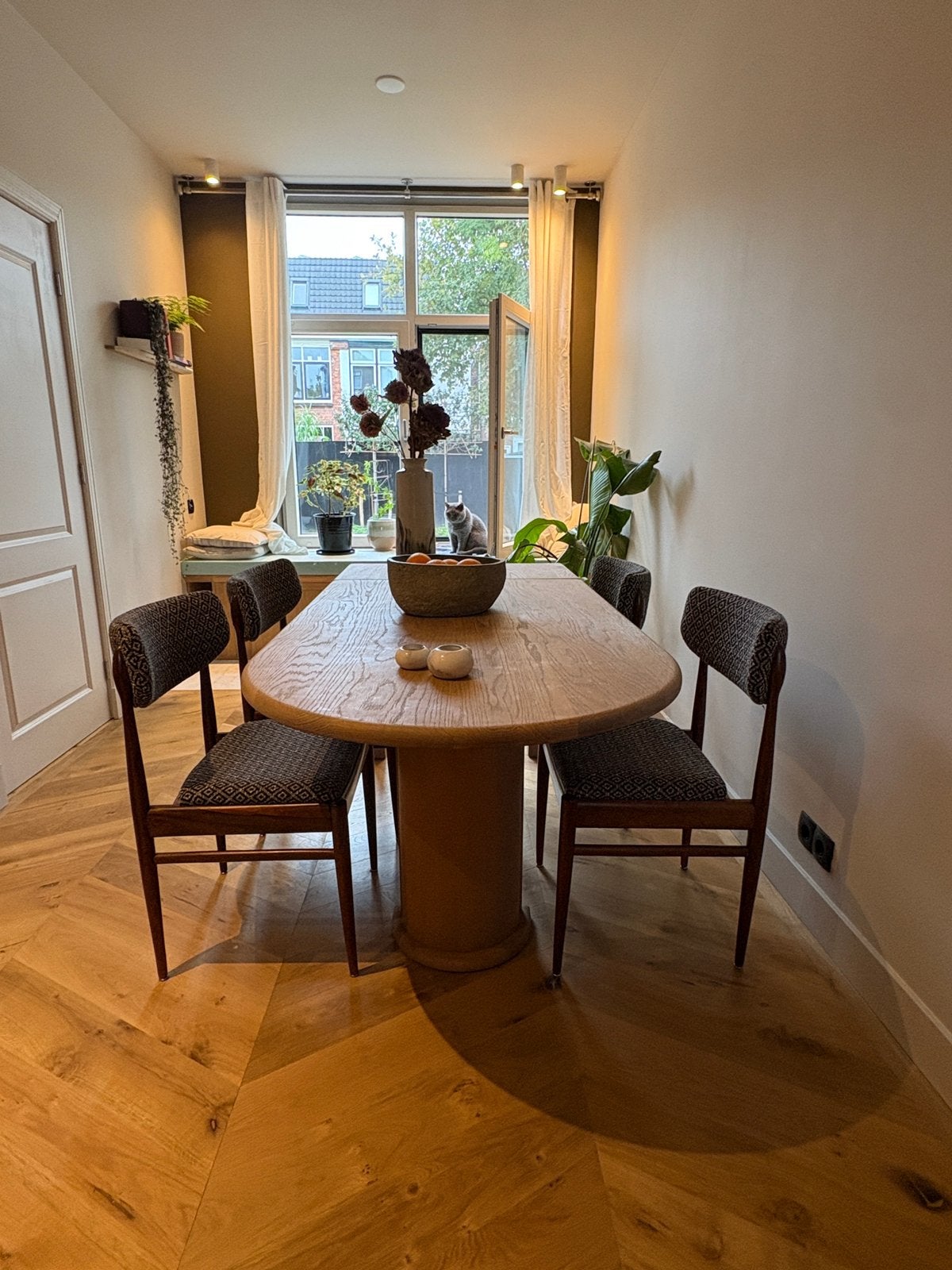 vintage massief eikenhouten eettafel, Eikenhout, Zo goed als nieuw, 150 tot 200 cm, Vier personen