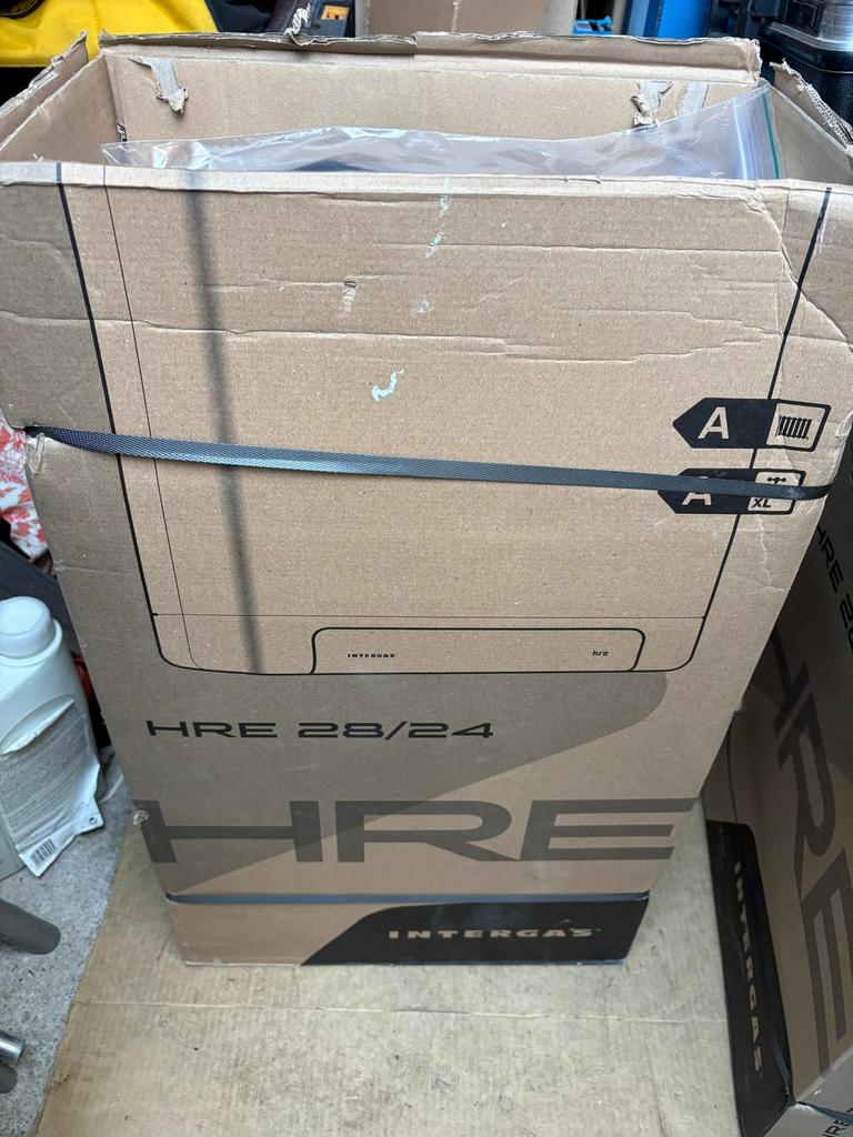 Intergas KK HRE 28/24 (zo goed als nieuw) lees omschrijving!, 30 tot 80 cm, Hoog rendement (Hr), Cv-ketel of Combi-ketel, Minder dan 60 cm