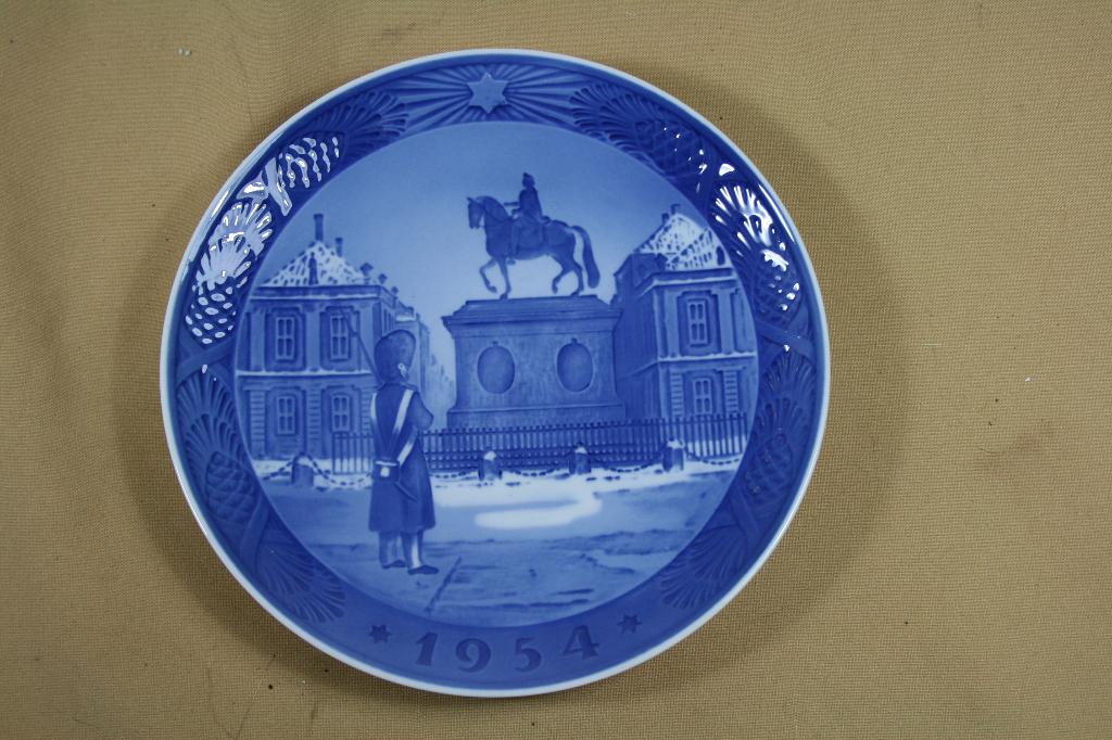 Royal Copenhagen kerstbord 1954, Antiek en Kunst, Antiek | Wandborden en Tegels, Ophalen of Verzenden